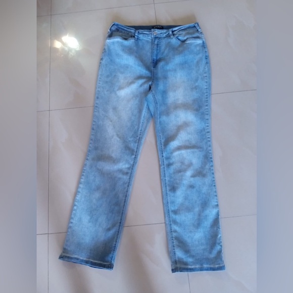 Baccini Women Straight Legs Wash  Light Blue Size 12 Pockets Zipper Pants - Picture 4 of 16